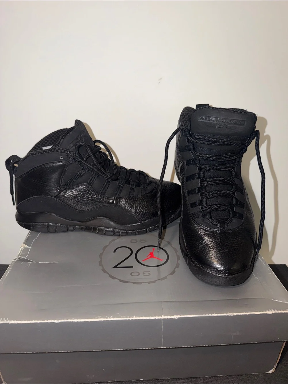 👟⛹🏿👟 Jordan 10 Men's All-Black Leather Sneakers 8.5M